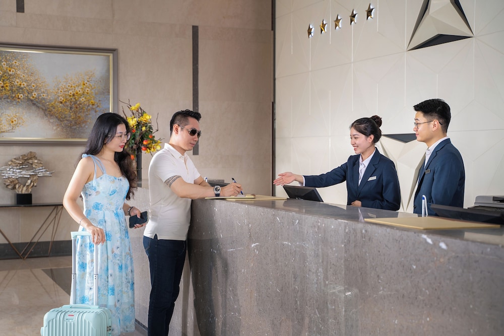DeLaSea Ha Long Hotel 9/50