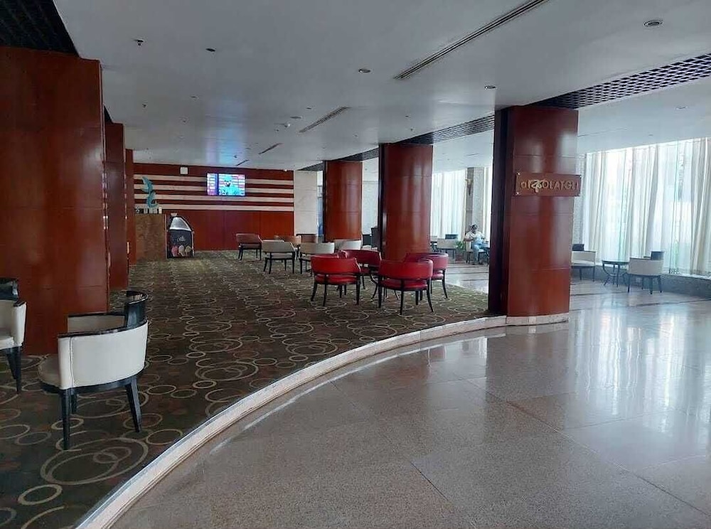 OCEAN PARADISE HOTEL AND RESORT 11/54
