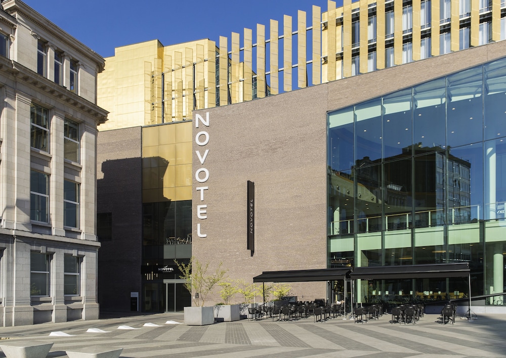 NOVOTEL CHARLEROI CENTRE 72/77