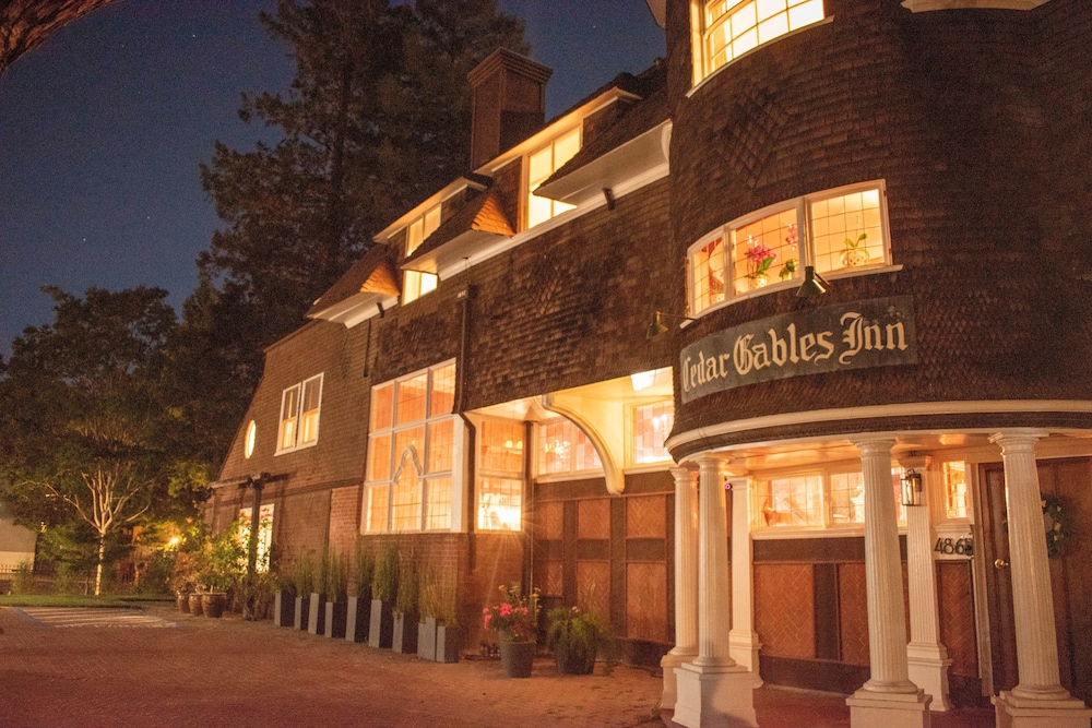 Cedar Gables Inn 5/68