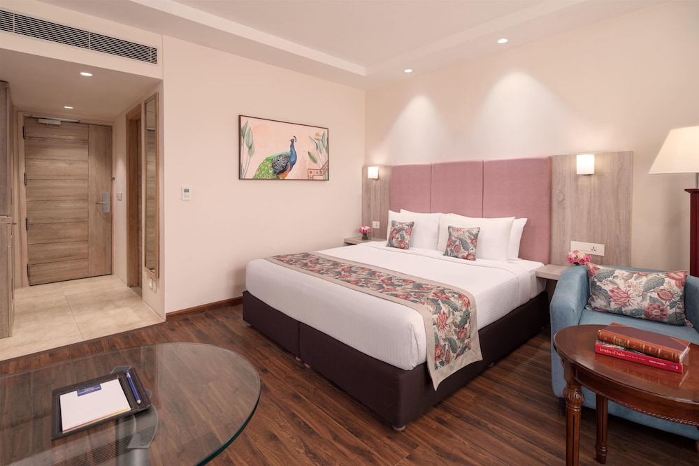 Nidhivan Sarovar Portico Vrindavan 12/58