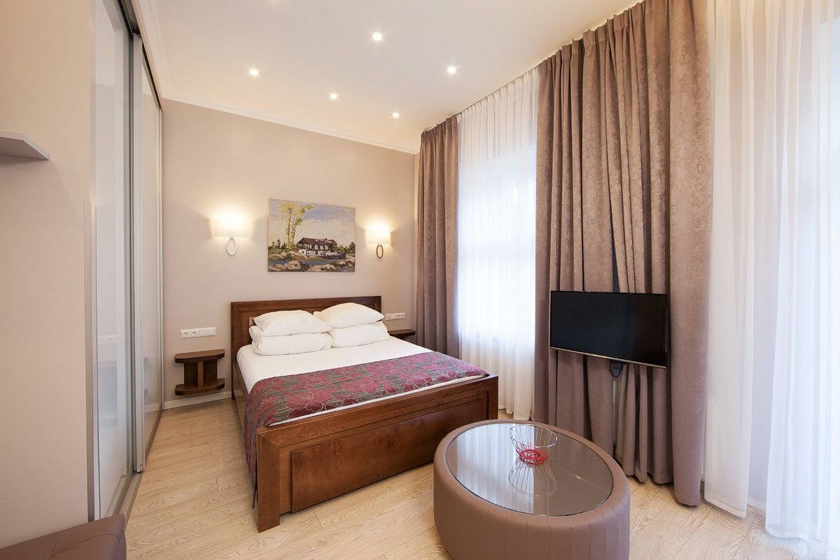 DELUXE, APARTMENT, BALCONY