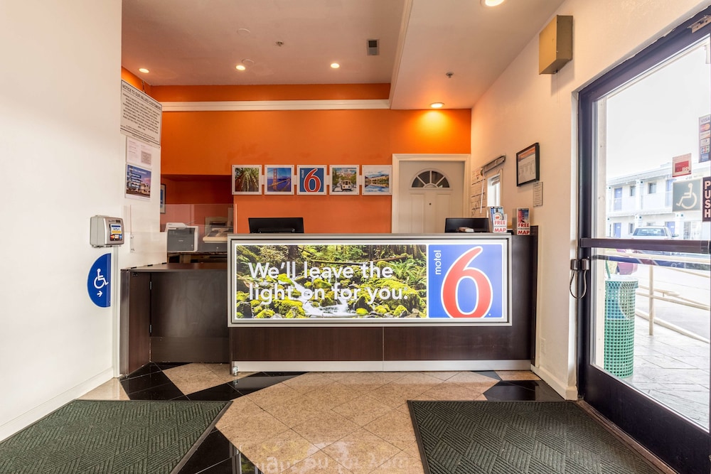 Motel6 San Rafael, CA 4/38
