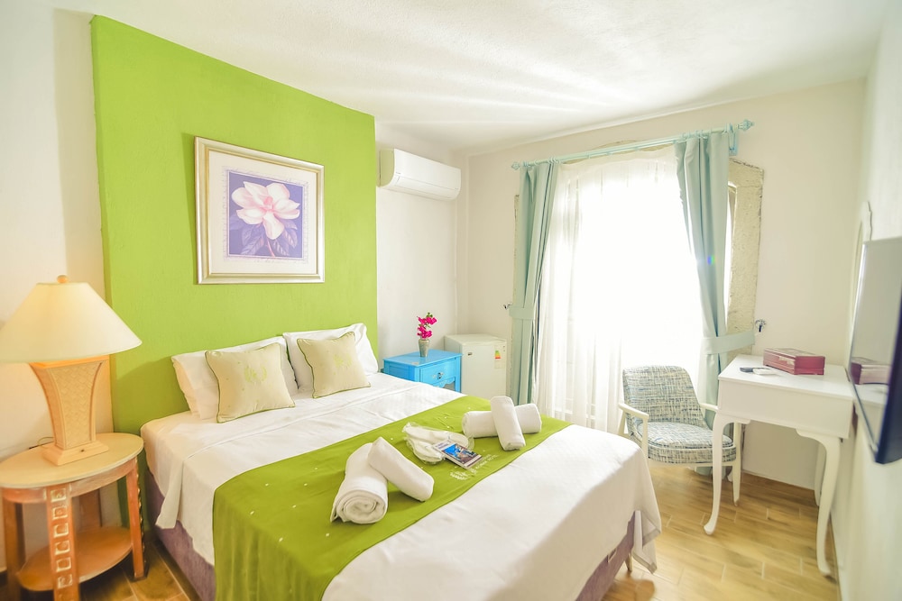 COMFORT, DOUBLE BED