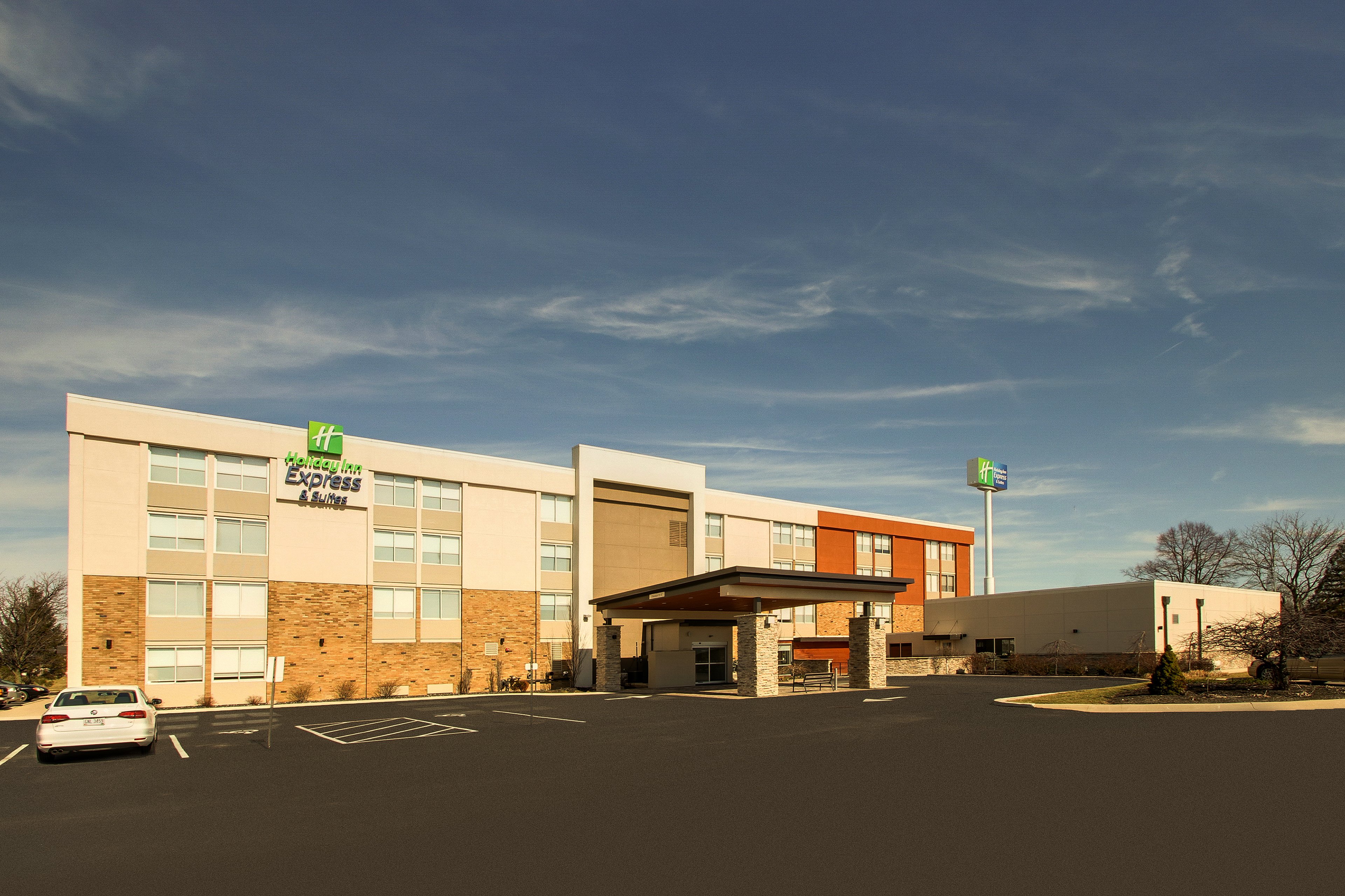 Holiday Inn Express Suites Wapakoneta 5/57