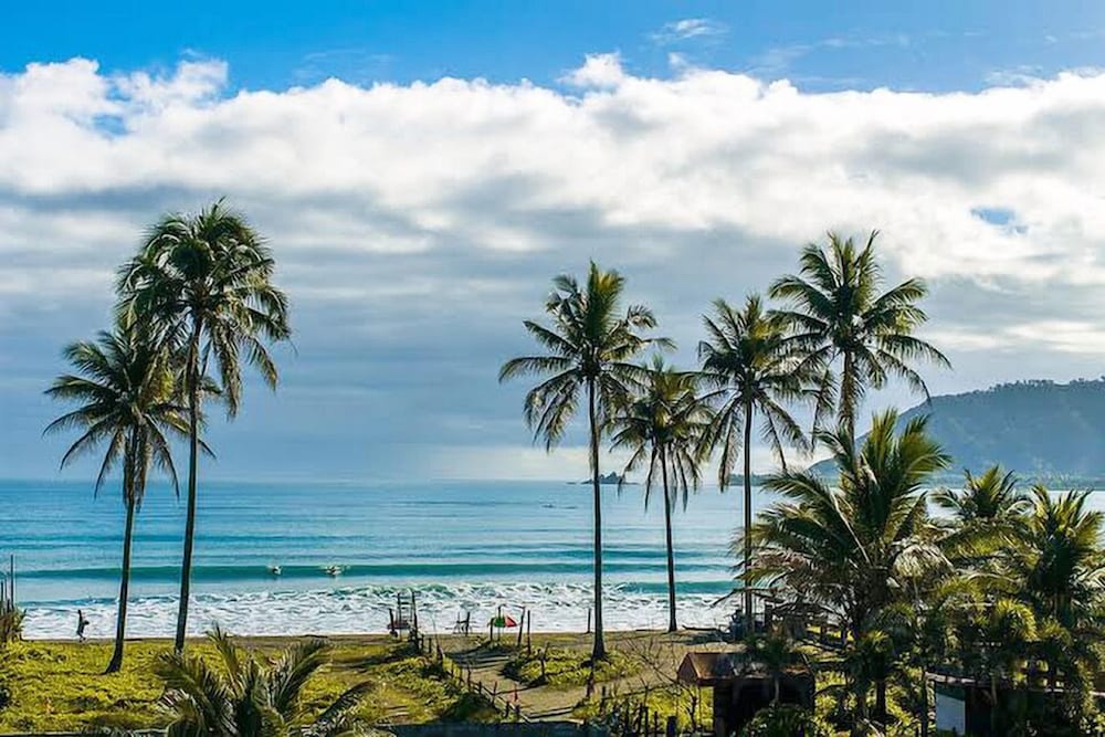 Pacific Waves Inn 41/52