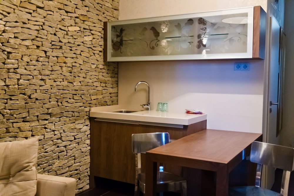 Echo Residence All Suite Hotel 30/50