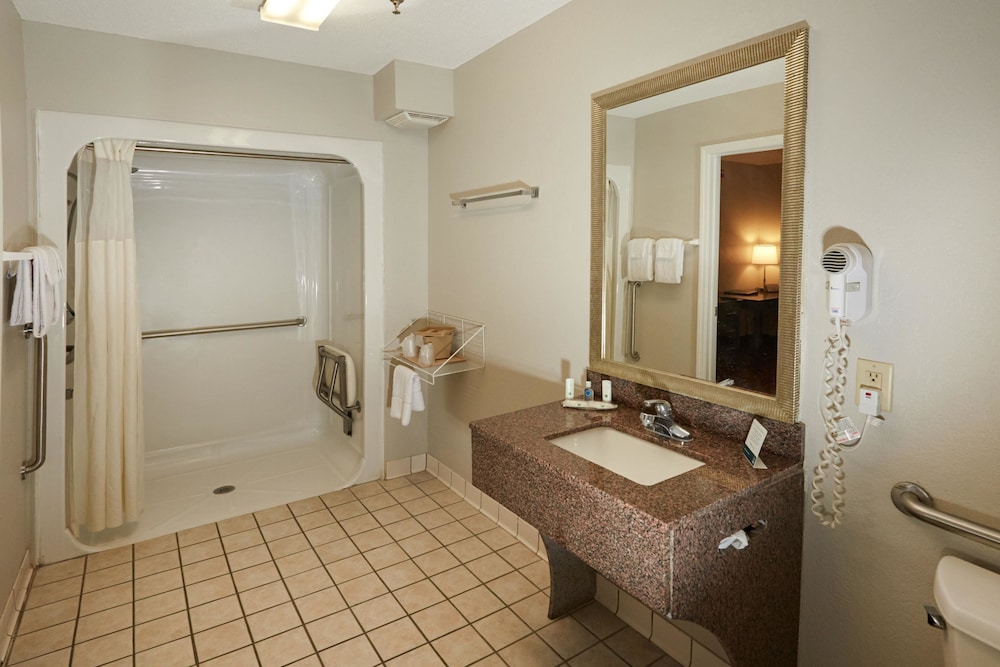 Quality Inn Augusta West Near Fort Gordon 15/31