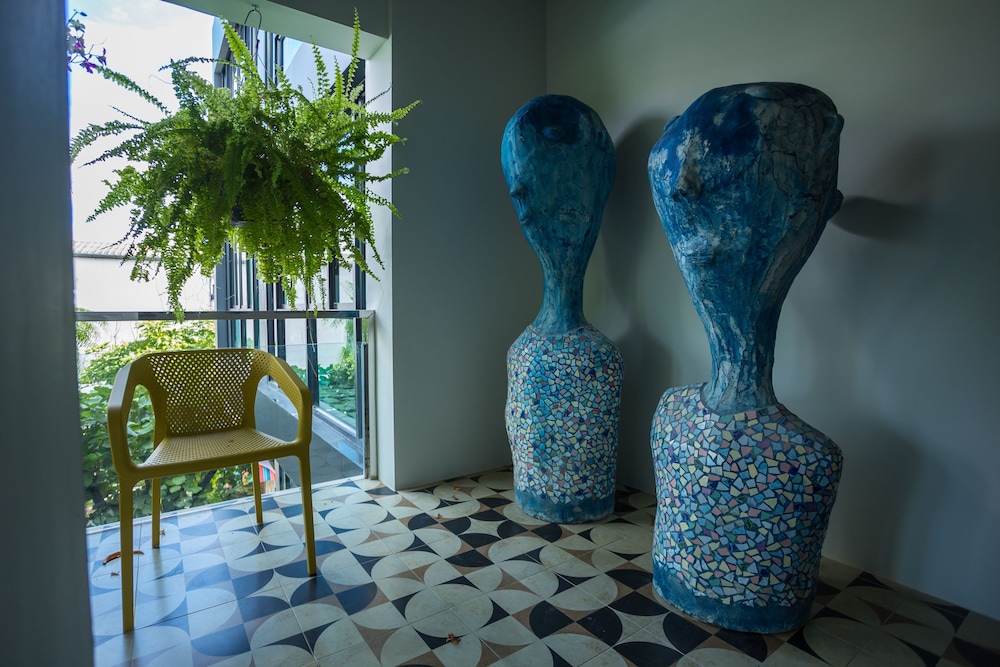River Art Hotel 38/73