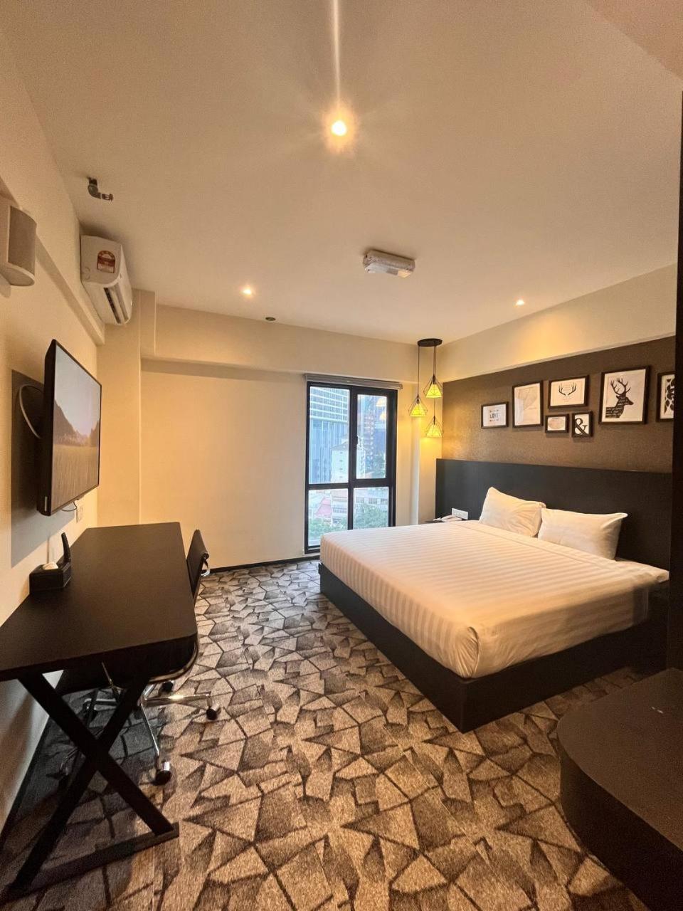 غرفة ديلوكس بسرير كينج، Hotel Damai Kuala Lumpur 2/3