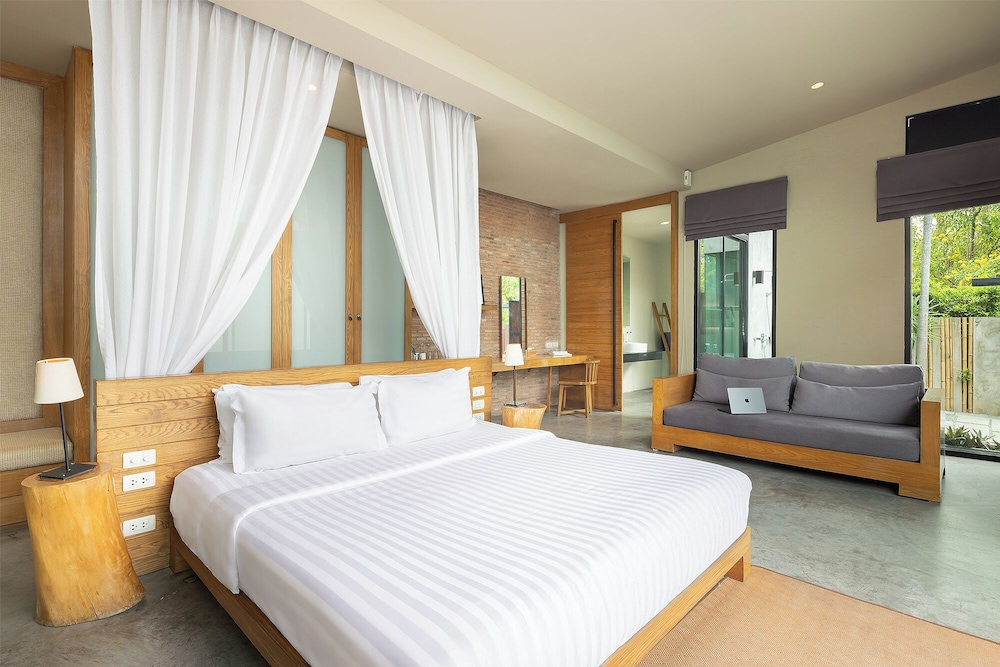 Pool, Deluxe, Villa، Sunday Sea Two Pool Villa Pattaya 2/7