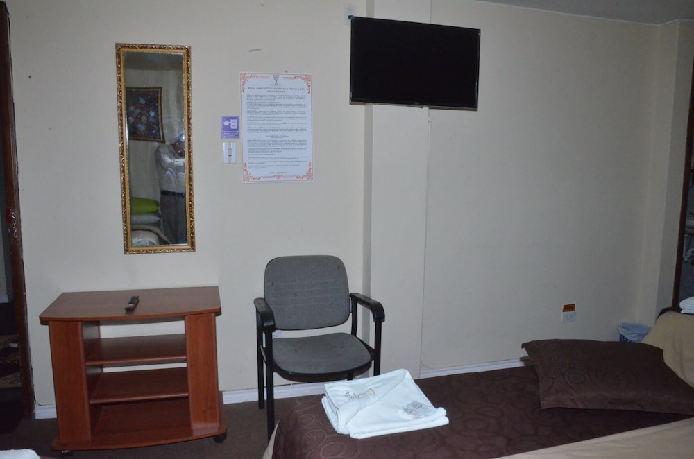 HOTEL BONAVENTURE 25/26