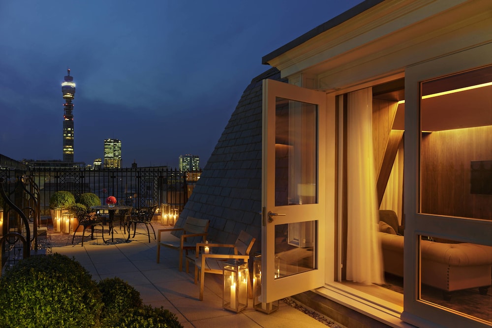 THE LONDON EDITION HOTEL in LONDON