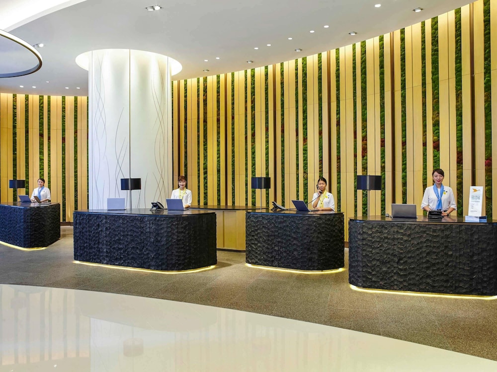 Novotel Century Hong Kong 2/48