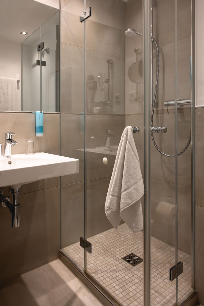 Hotel Astra 50/50
