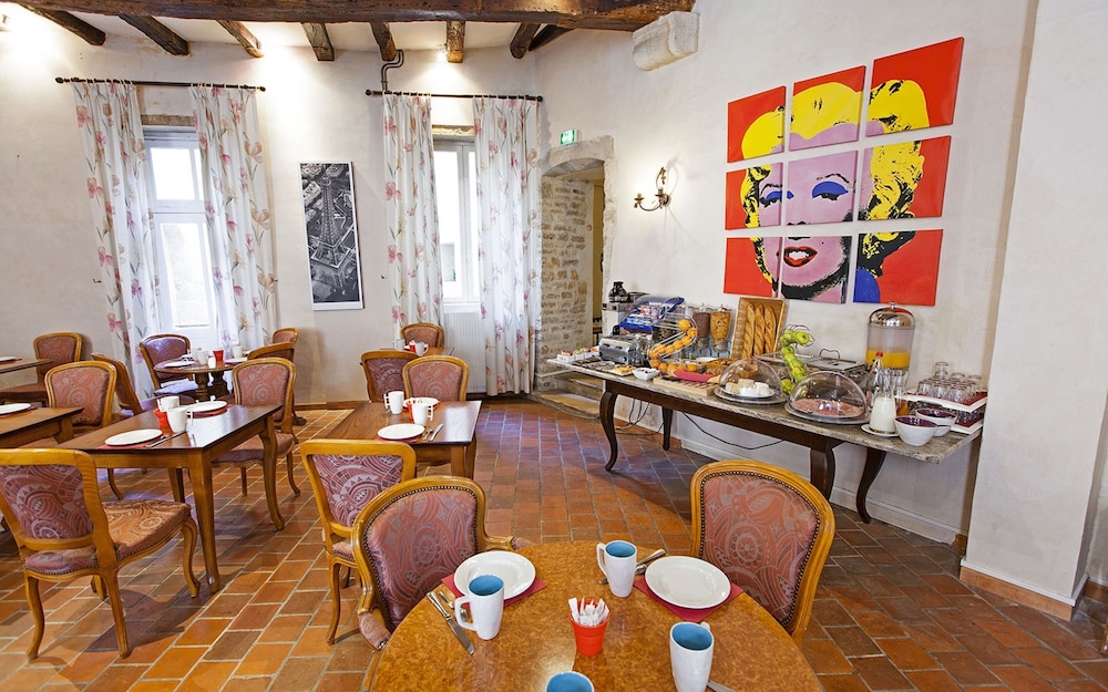Hotel Athanor 33/46