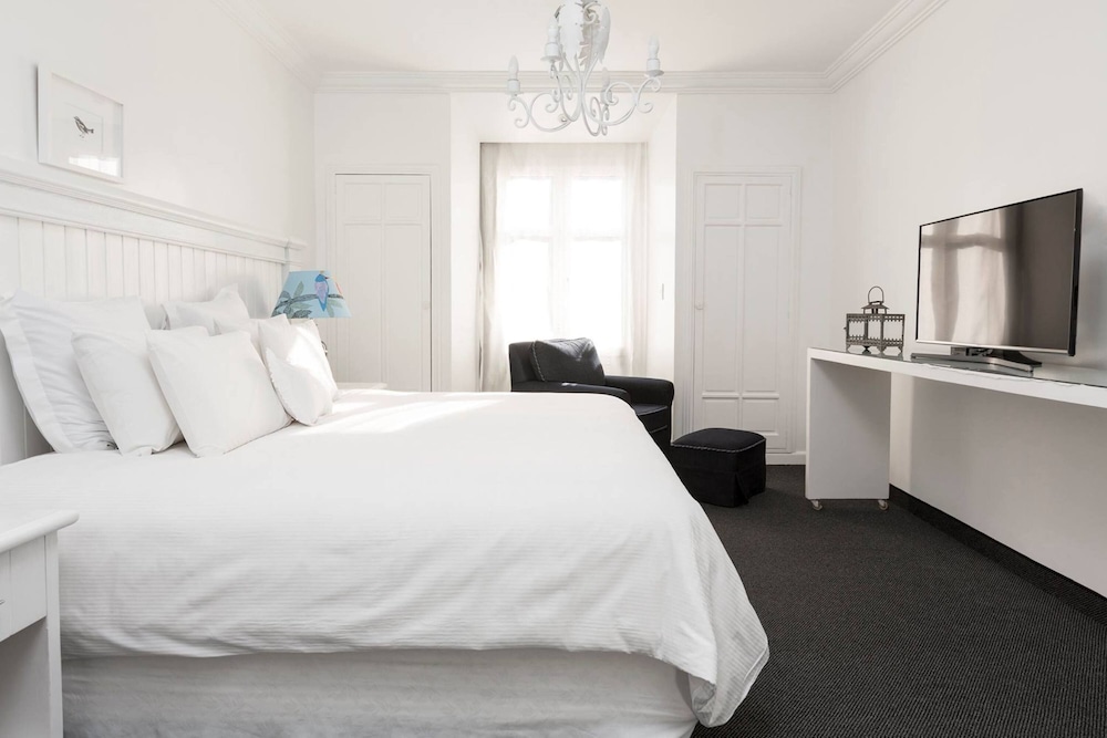 La Mision Hotel Boutique 9/67