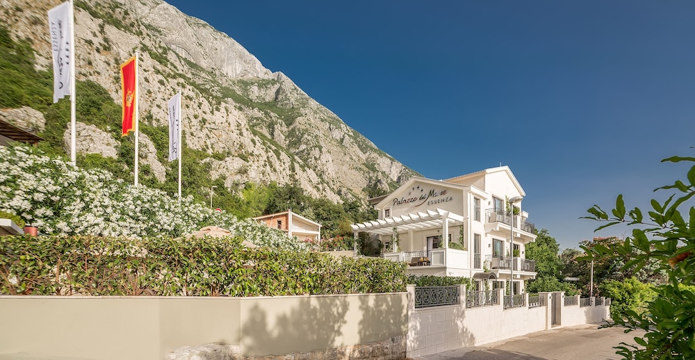 Palazzo Del Mare Essenza 1/50