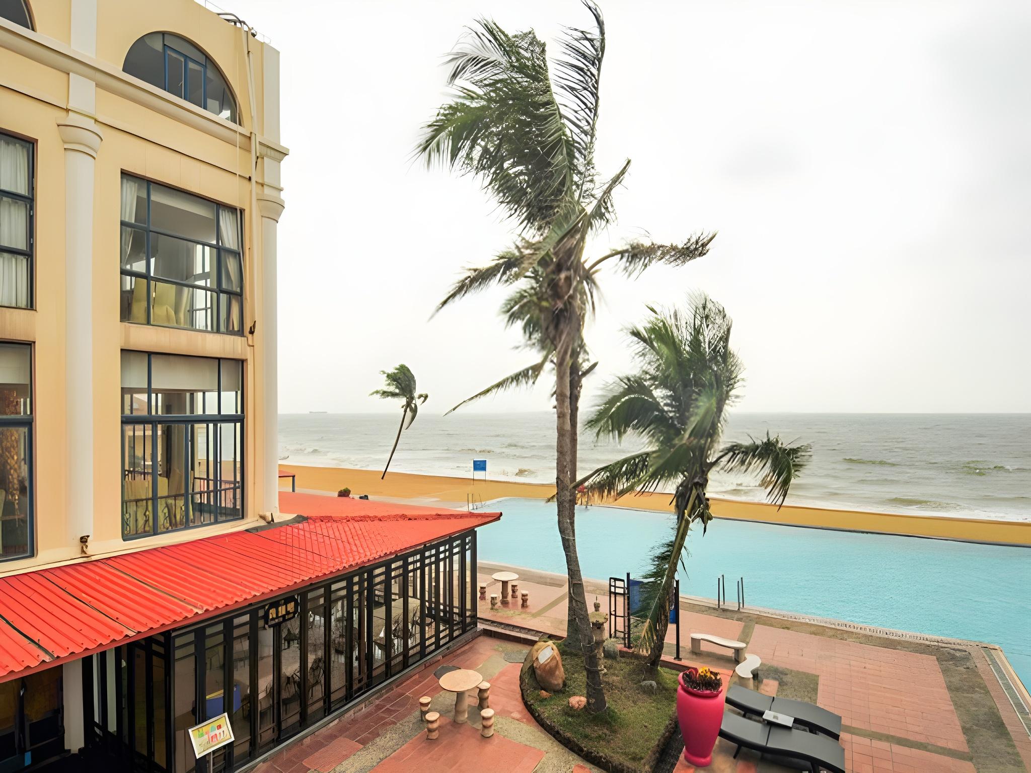 Noble Yacht Club Hainan 22/26