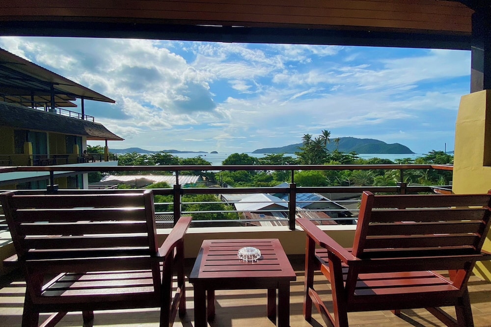 Aqua Resort Phuket 61/70