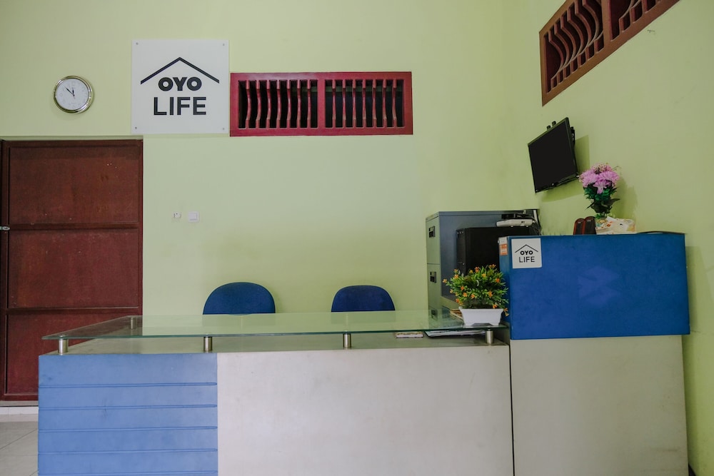 Oyo 2508 Alba Suites Homestay 5/16