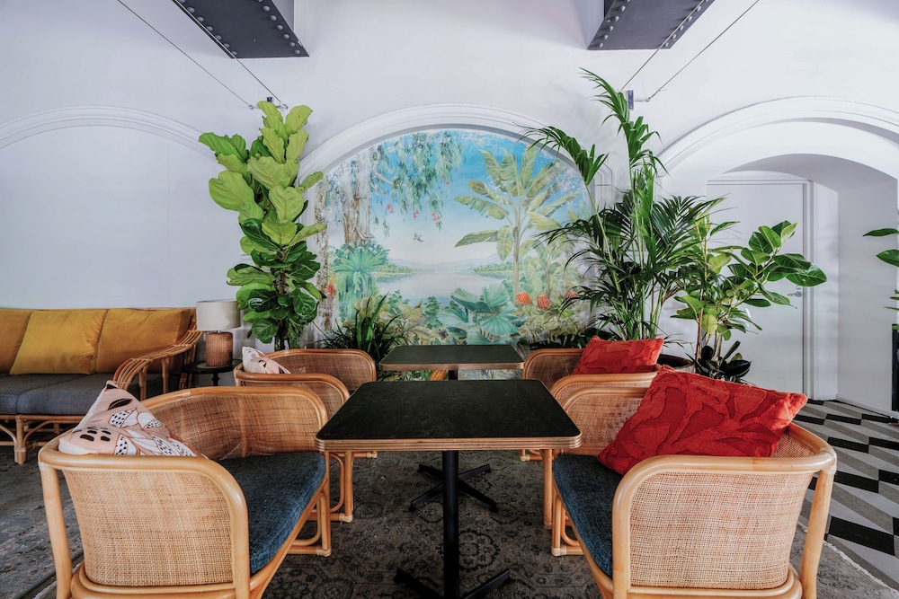 Novotel Sydney Darling Square 46/65