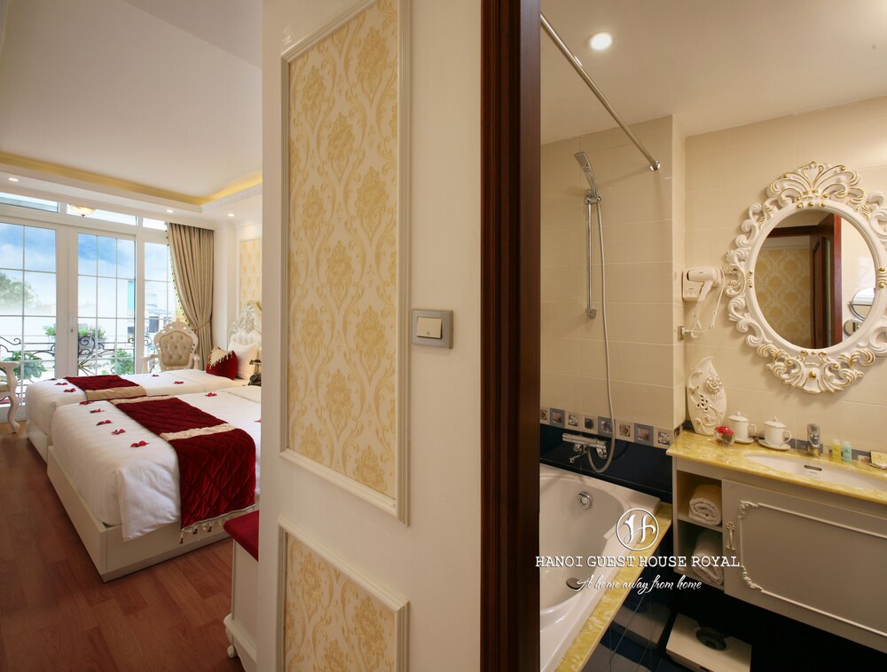 Hanoi Hotel Royal 70/74