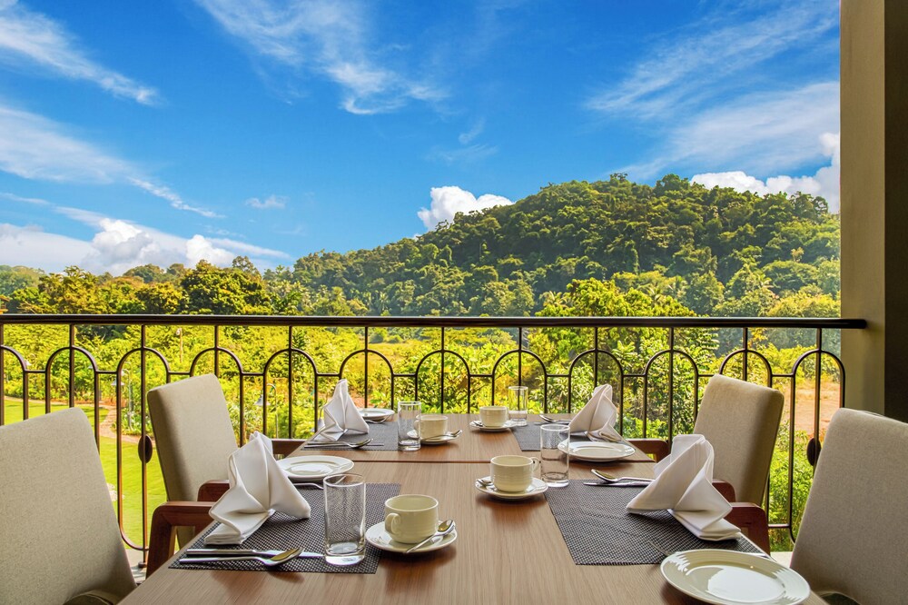 Club Mahindra Assonora, Goa 23/35