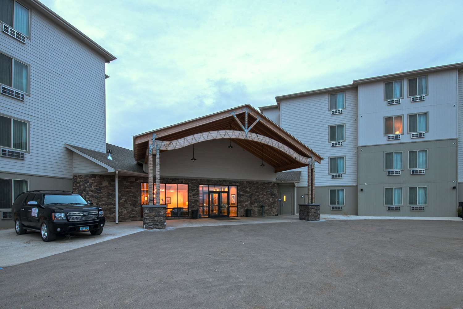 Bakken Airport Hotel And Suites Xwa 22/26