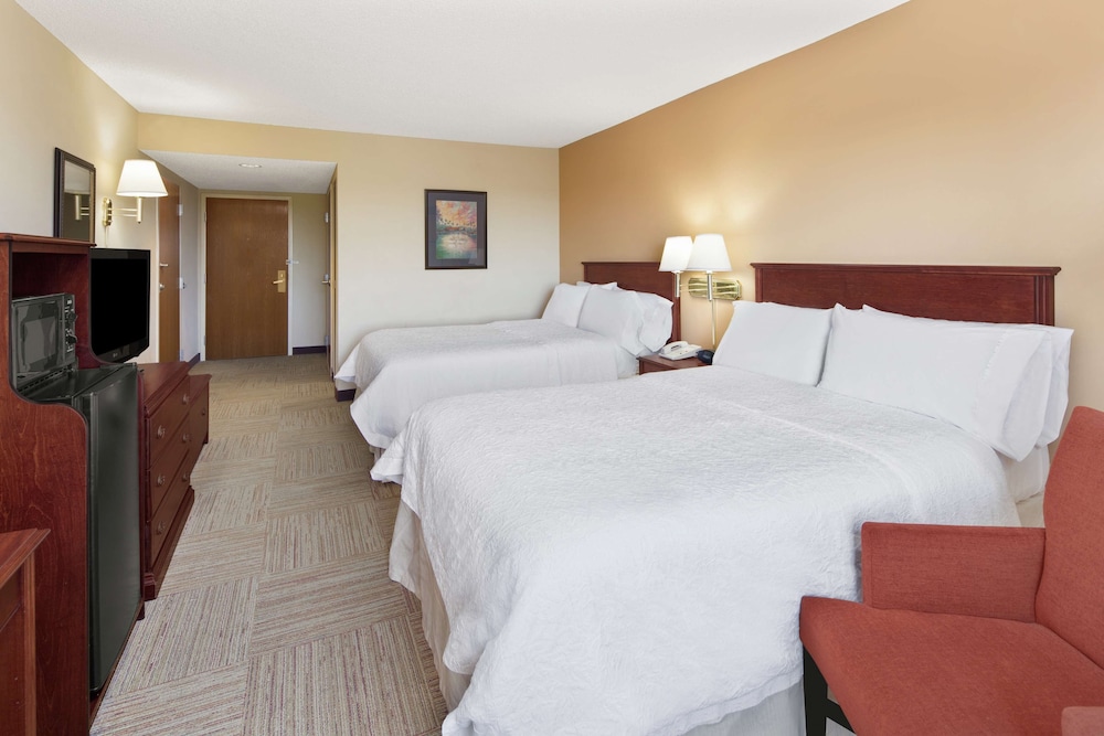 Hampton Inn Columbus North 18/37