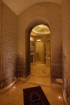 Safran Cave Hotel 20/50