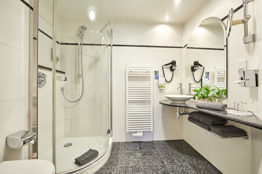 Hotel Linderhof Erfurt 32/32