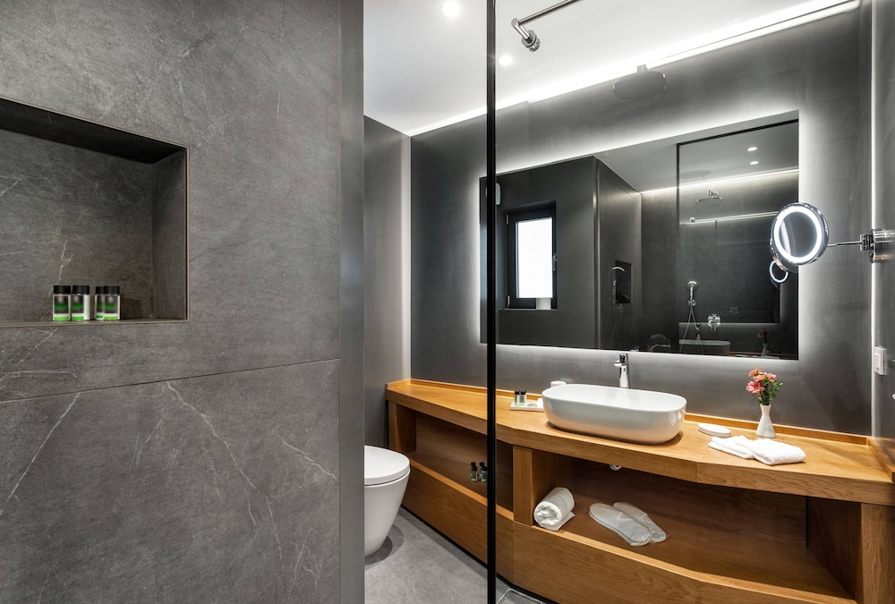 Days City Suites 49/57