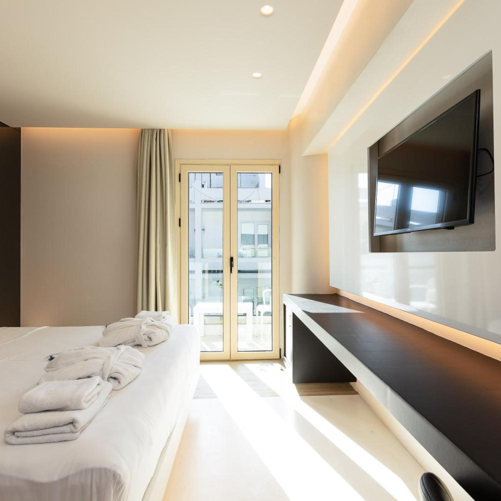 Junior Suite, Lateral Side Sea View