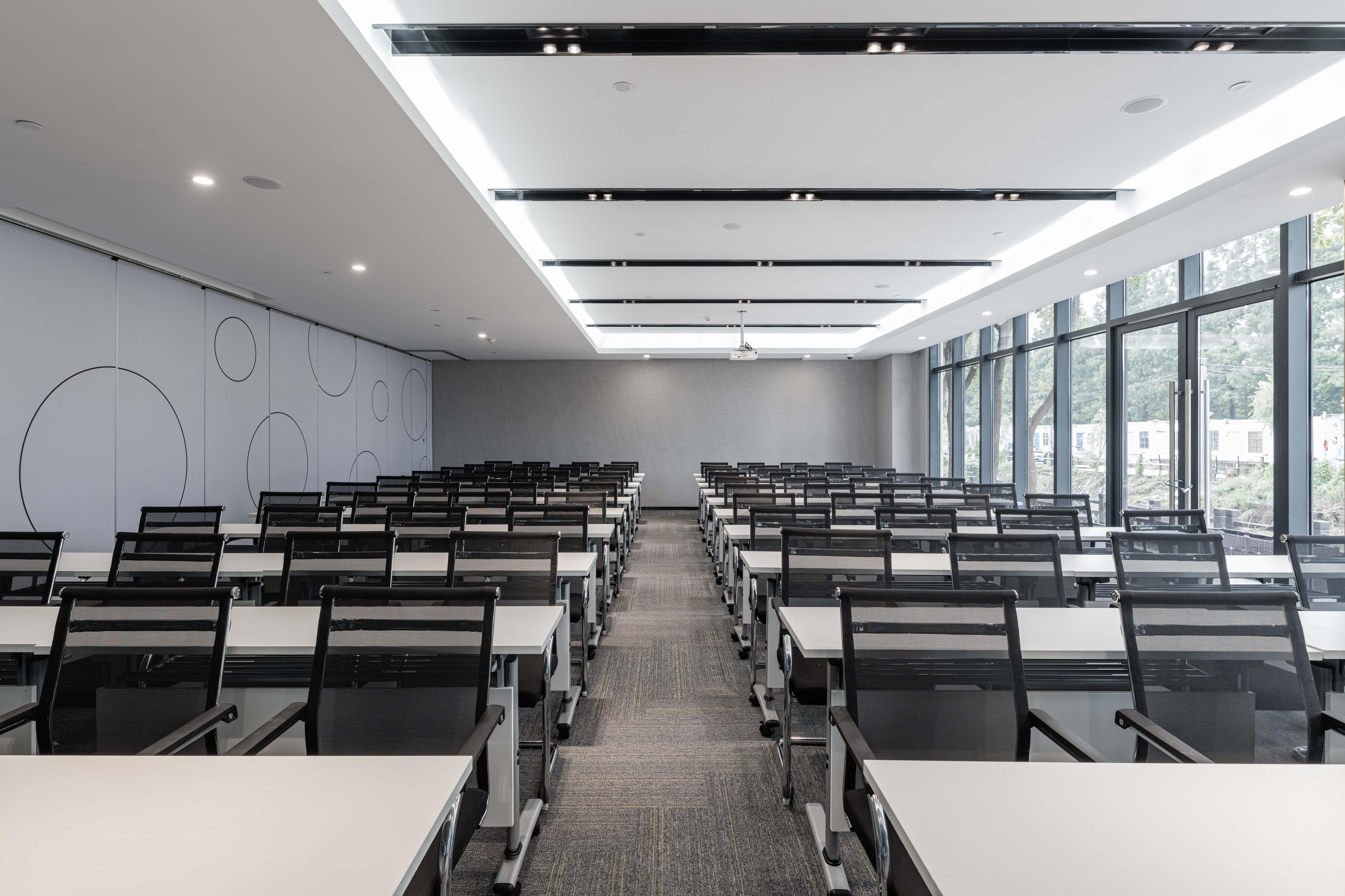 Holiday Inn Express Shanghai Pudong Chuansha 62/69