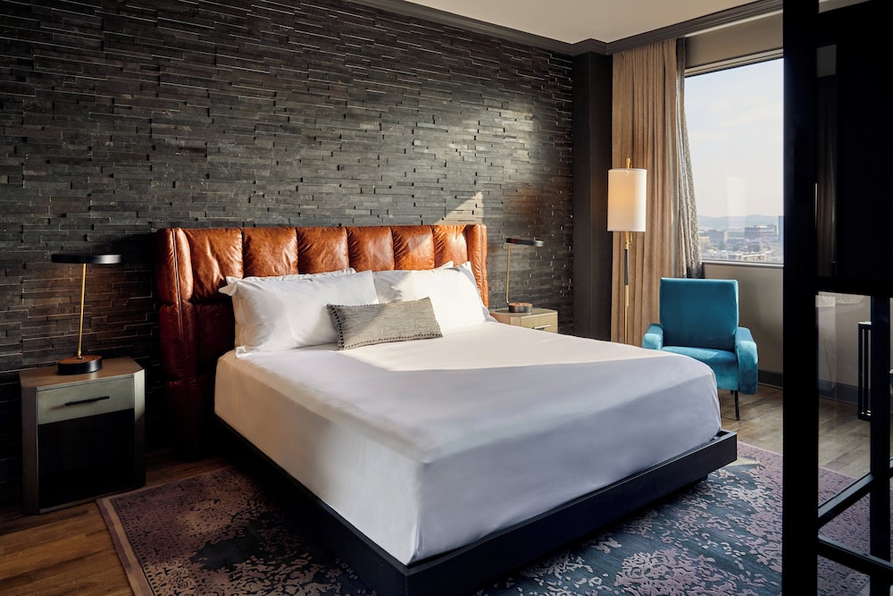 Creator, Suite, King Bed