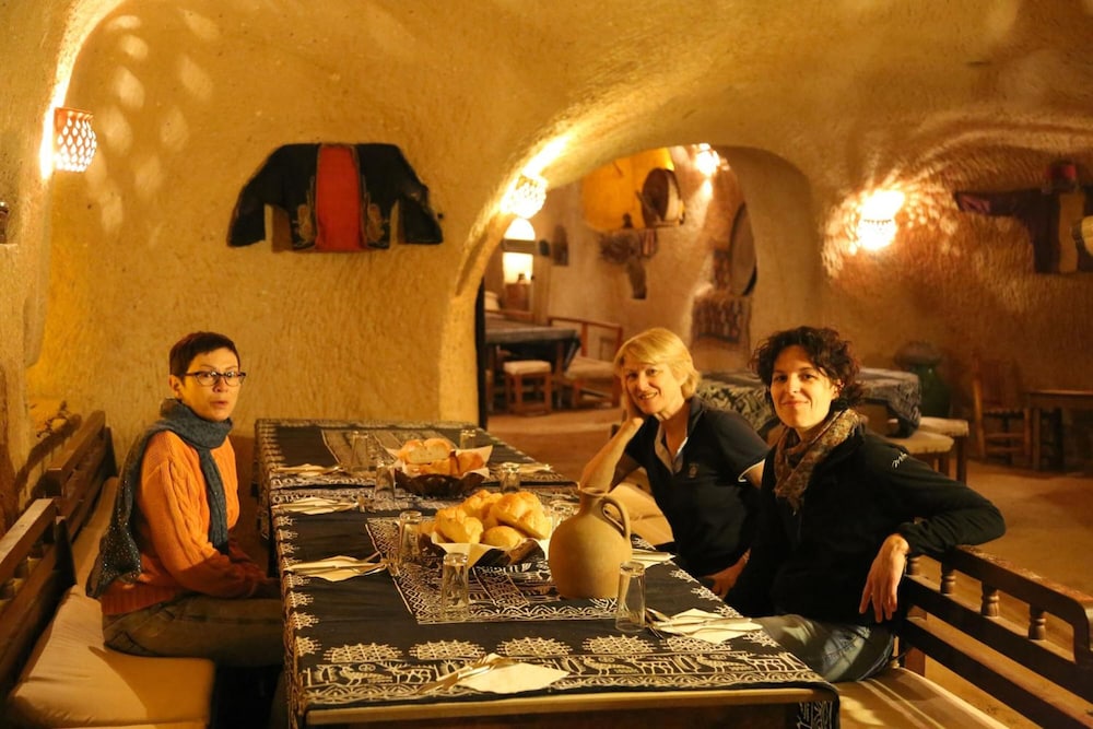 Kirkit Hotel 30/50
