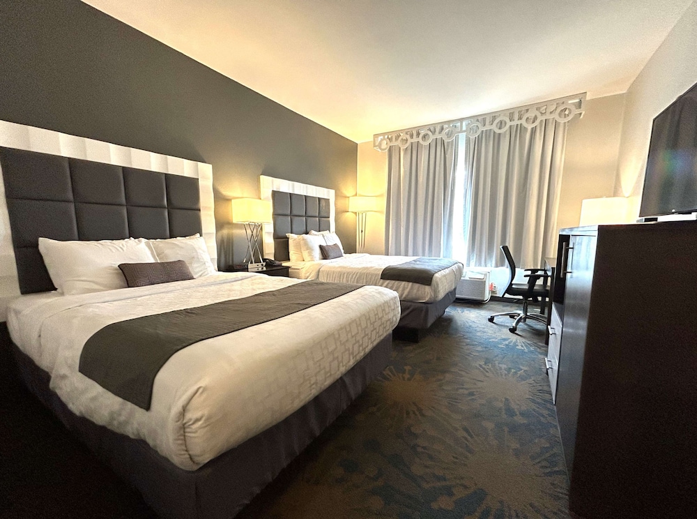 STANDARD, 2 QUEEN BEDS, ACCESSIBLE
