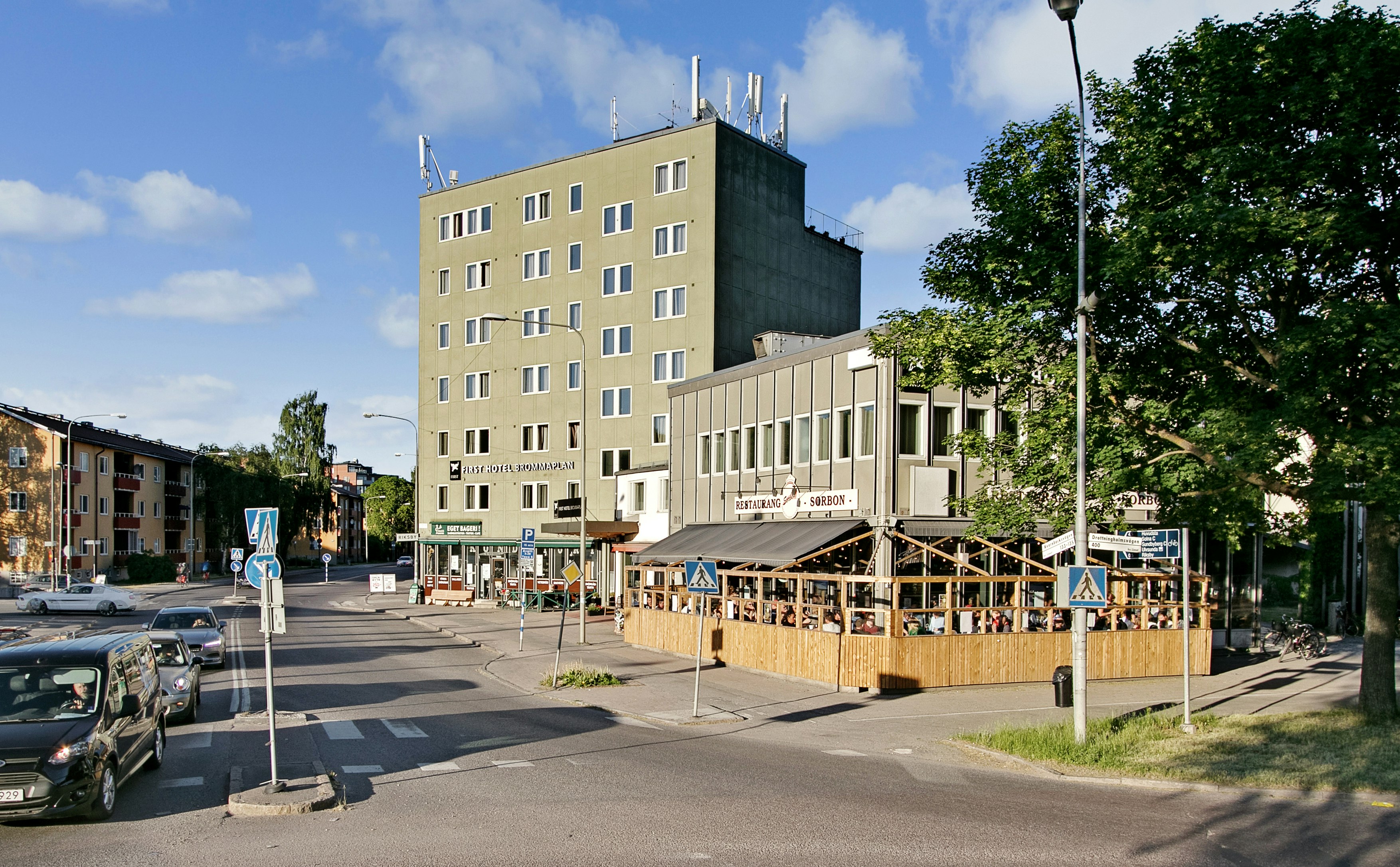 First Hotel Brommaplan 44/51