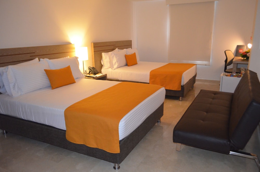 Hotel Ms Ciudad Jardin Plus 24/63