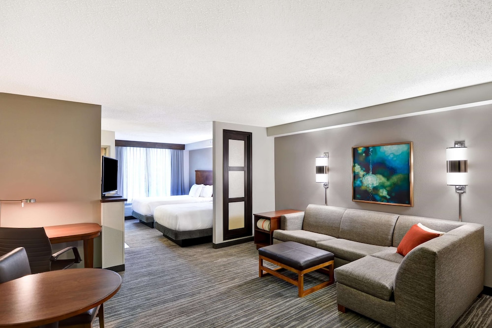 Hyatt Place Birmingham/Hoover 24/47