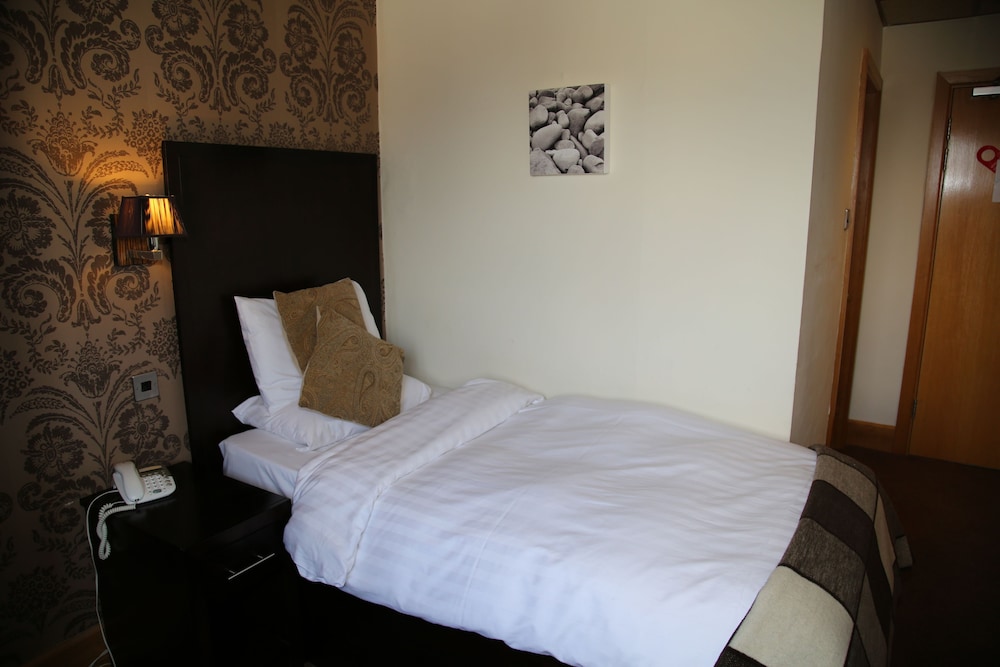 Inn On The Prom 15/42