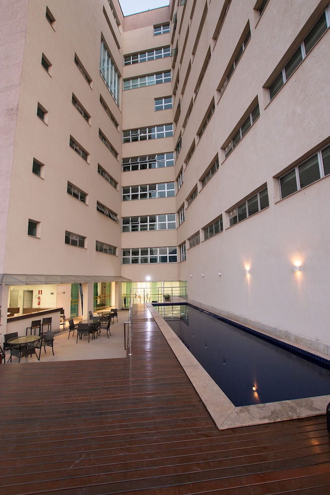 Bristol Itabira Hotel 34/35