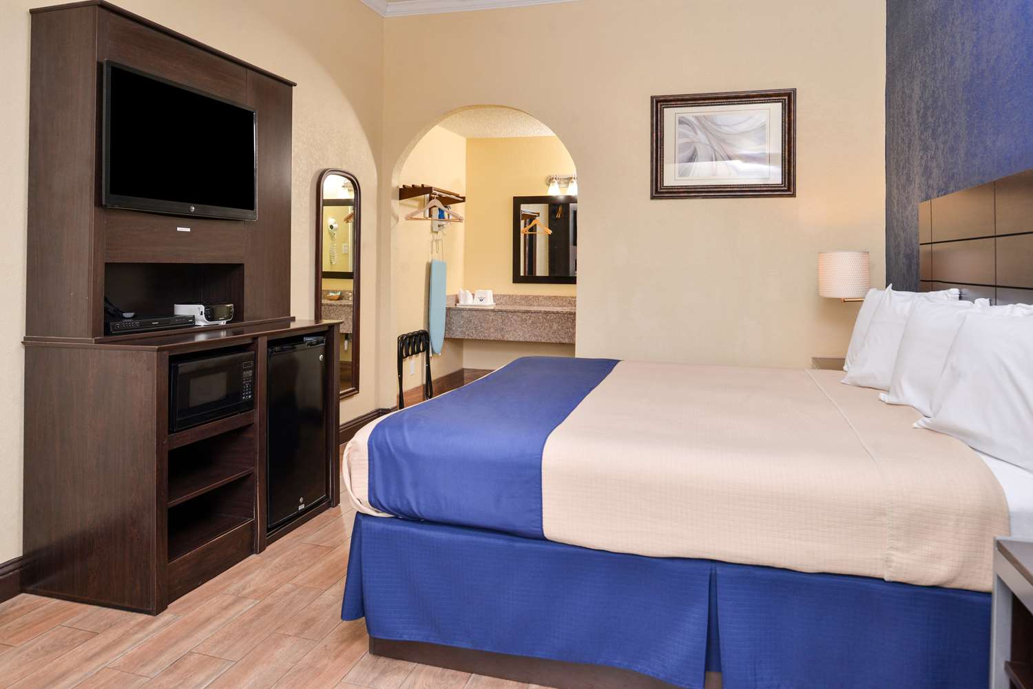 Americas Best Value Inn Medical Center Downtown 18/36