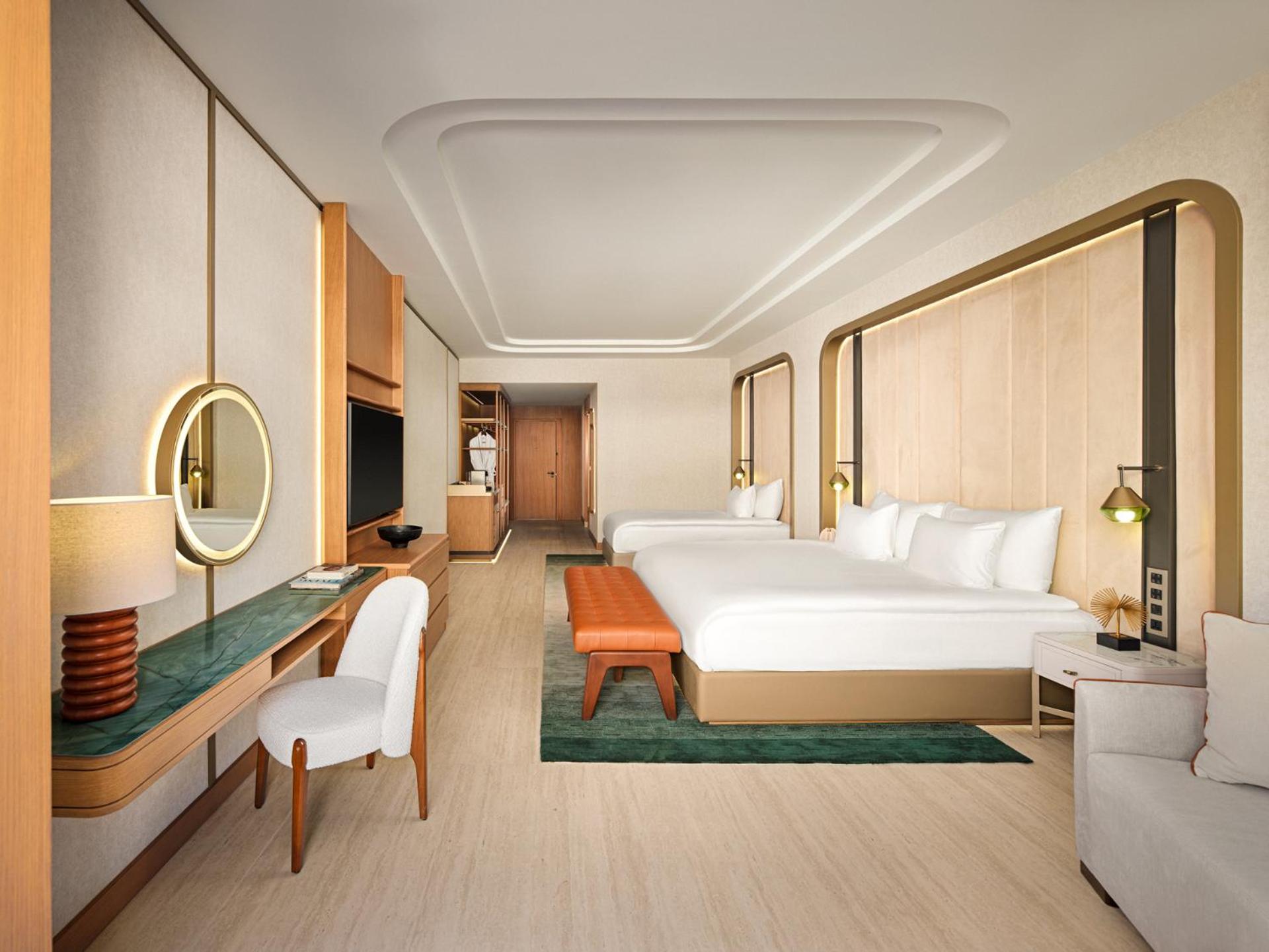 Swim Up, Triple, 1 Double and 1 Single Bed