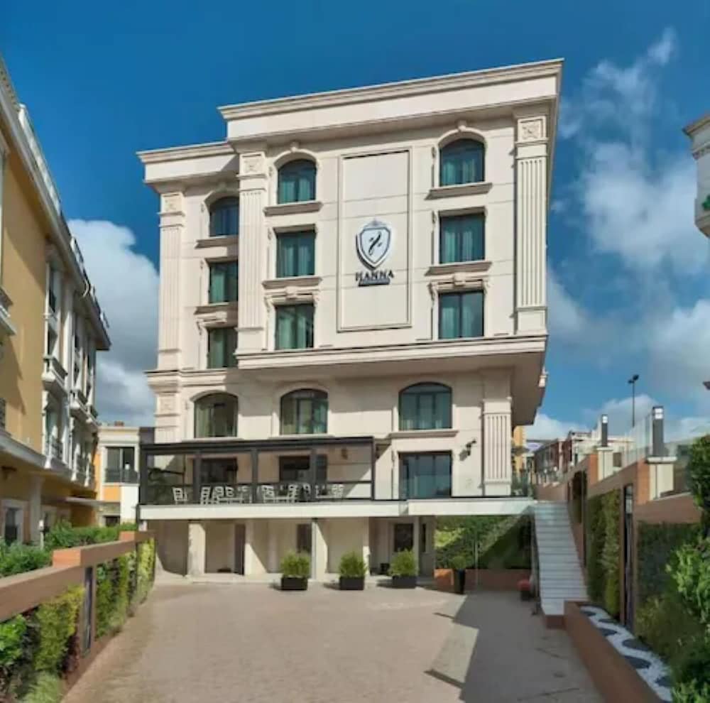 HANNA HOTEL 4/69