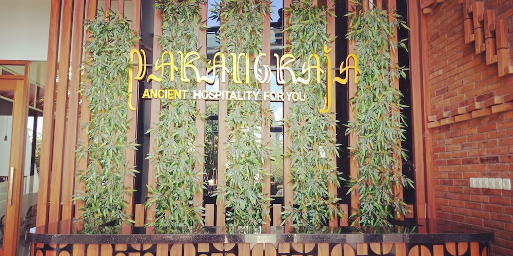 Hotel Parangraja 26/61