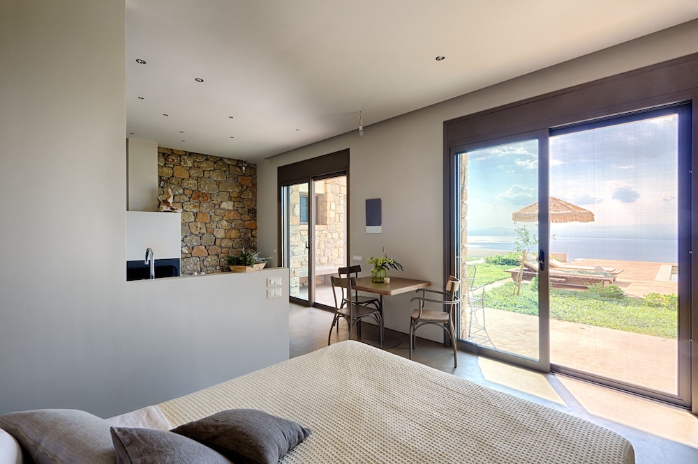 Euphoria Suites 6/41