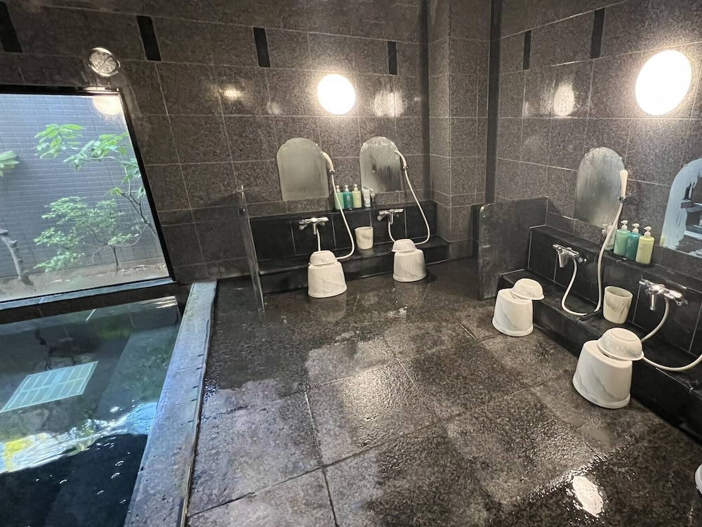 Hotel Route-Inn Ichinoseki Inter 40/53