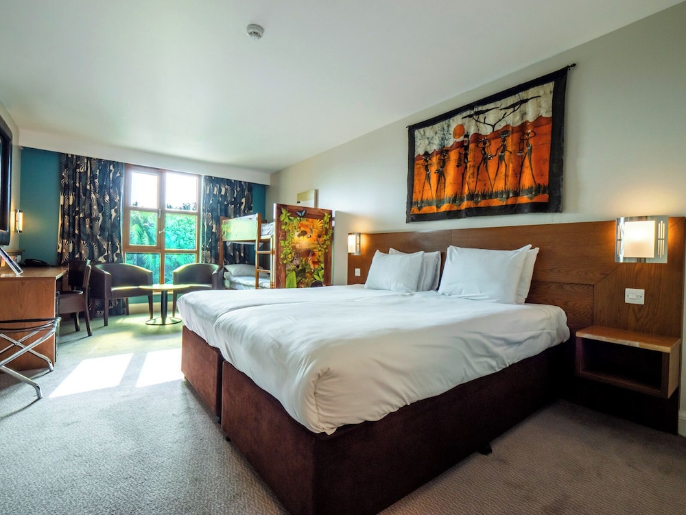 Safari, Twin Beds, Bunk Beds, Wana View